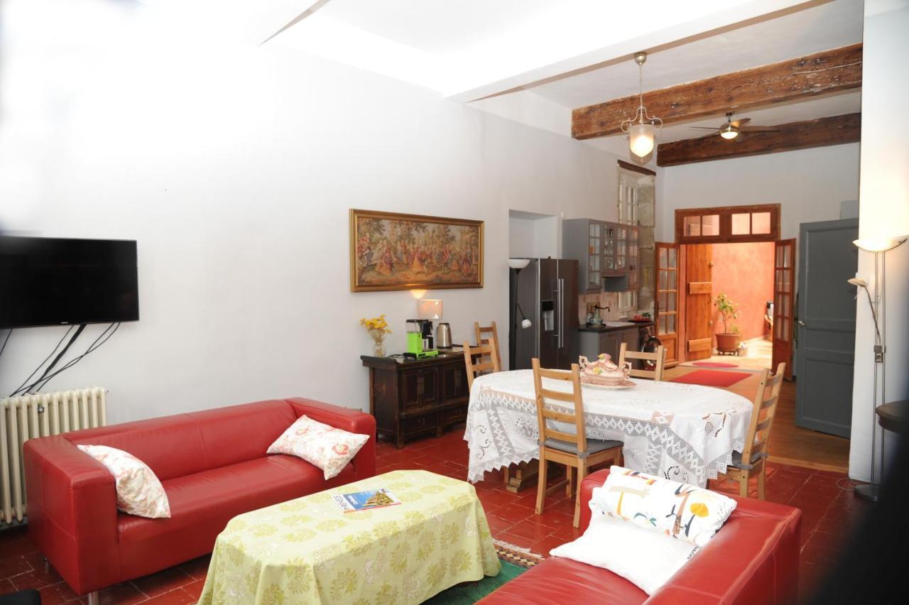 Classic France Double For Larger Groups Or Extended Families - Ac, Elevtor, 2 Appts Joined By A Common Indoor Patio Daire Limoux Dış mekan fotoğraf